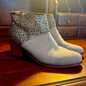 Toms Women's size 10 Leila Bootie Grey Felt Shine Boucle Boot Booties